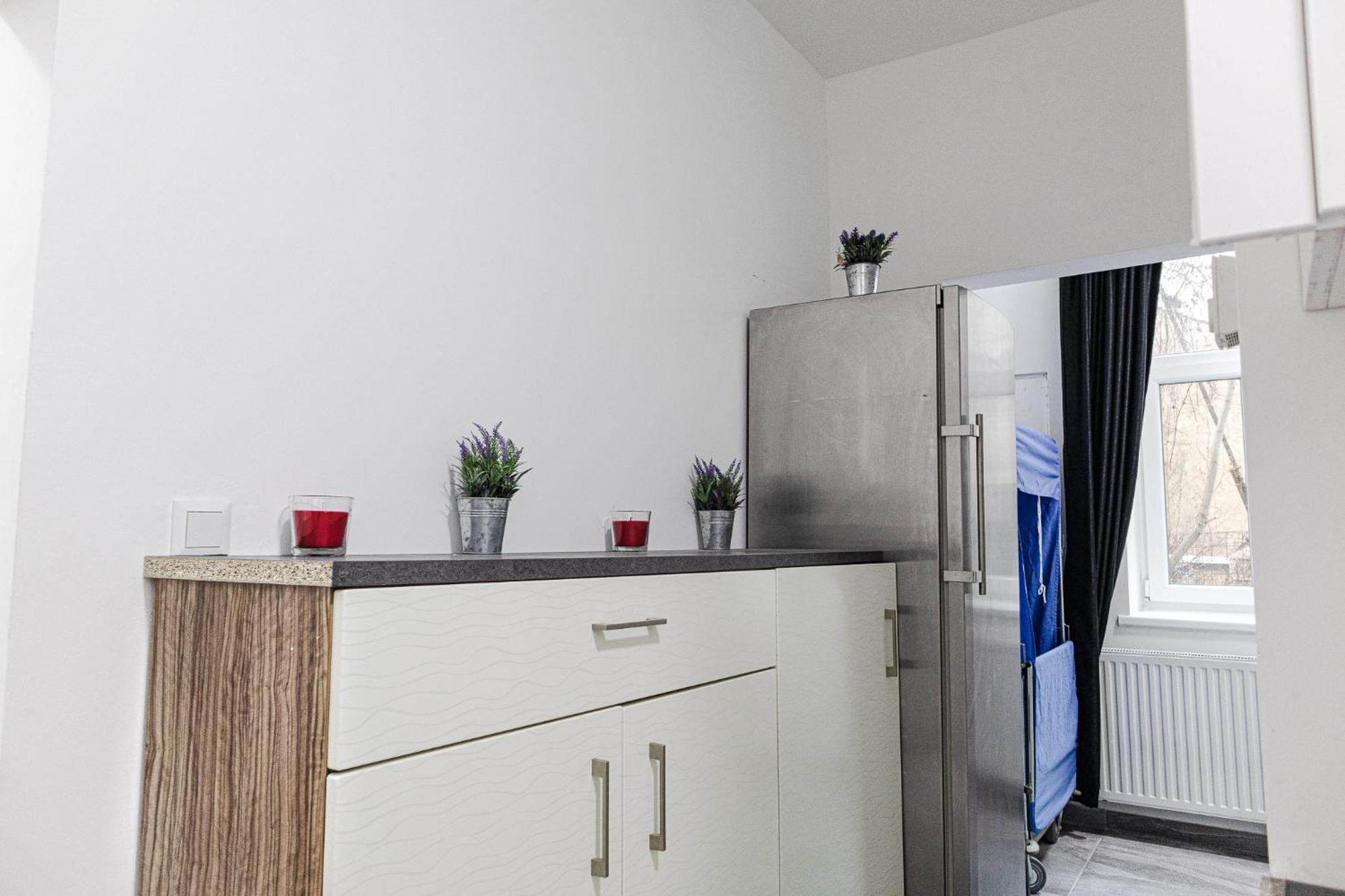 Affordable 5-Br Shared Apartment / Enkplatz U3 Getaway เวียนนา ภายนอก รูปภาพ
